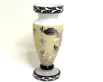 ヴィンテージ ボヘミアクリスタル花瓶 – 手描きの花柄デザイン