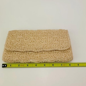Cartera de mano vintage de microcuentas en color beige para cóctel, boda, fiesta