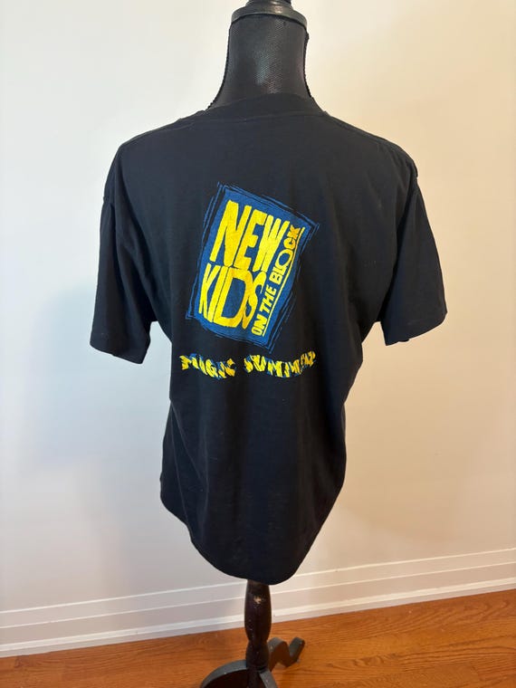 Vintage 1980s NKOTB Band T-Shirt: Royal First Cla… - image 4