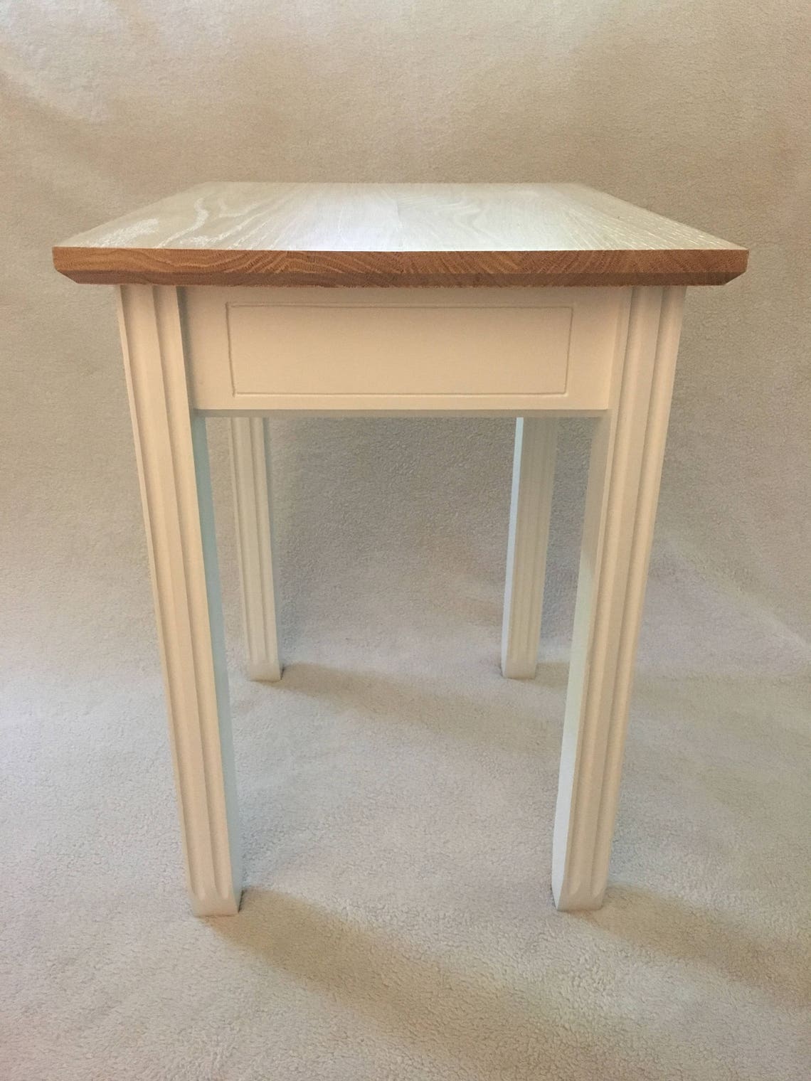 Small end table with fluted legs and decretive inlay Etsy