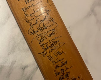 Mini cricket bat / signed (facsimile) by the England cricket team 1980 / cricket memorabilia / cricket gift /gift for him