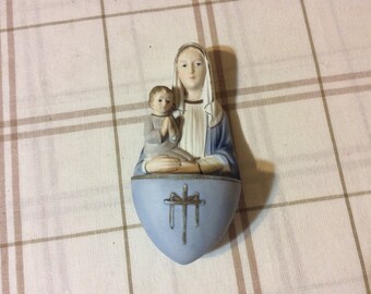 Italian Florentine Bisque Virgin Mary and Baby Jesus Holy Water Basin Front Wall Hanging Plaque