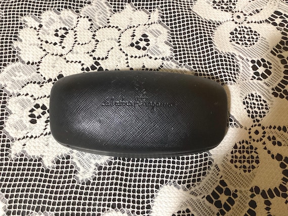Salvatore Ferragamo Black Hard Shell Eyeglasses/sunglasses  display picture 2