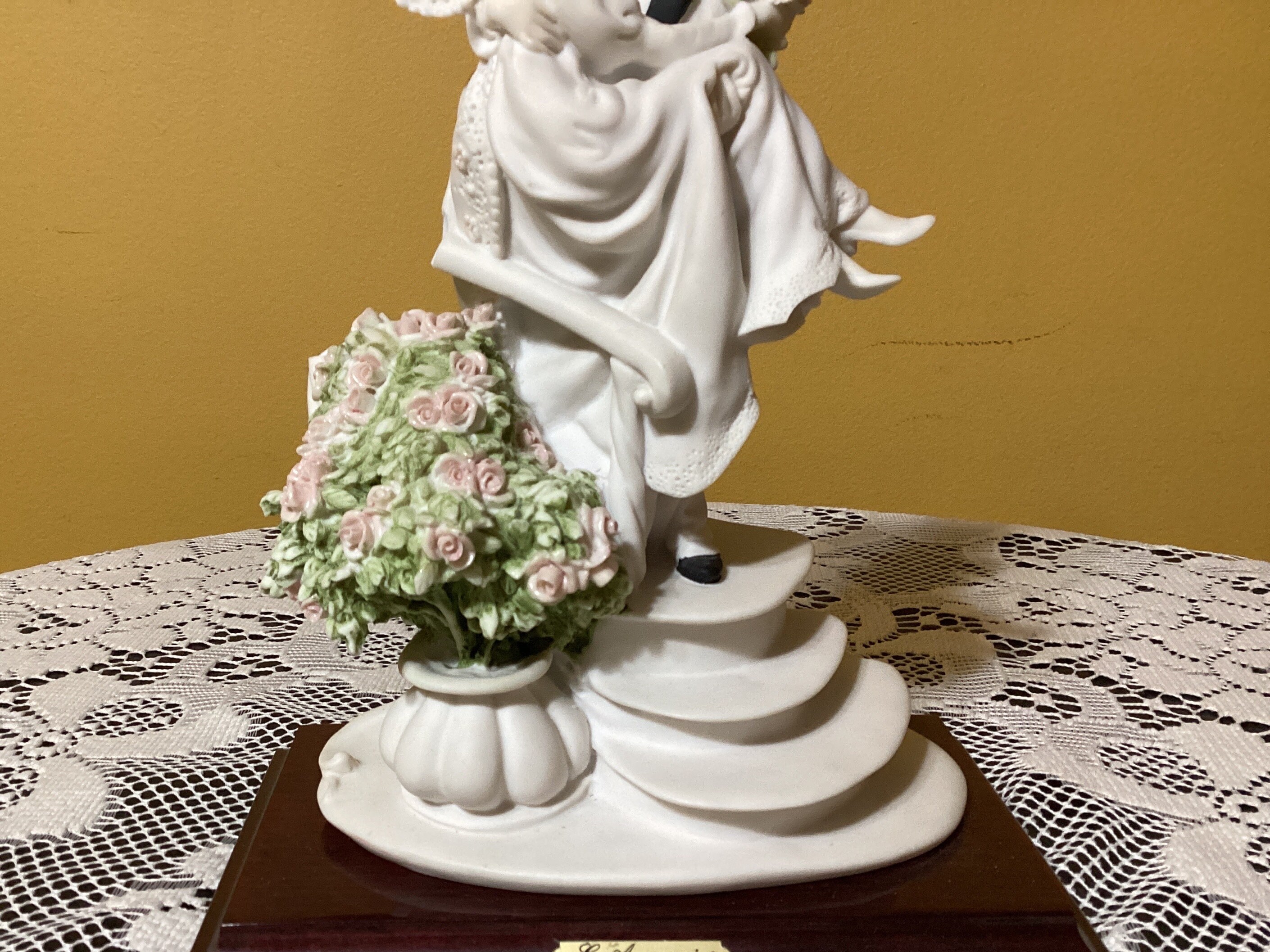 Italian Florentine Giuseppe Armani 1988 Florence Figurine Made in
