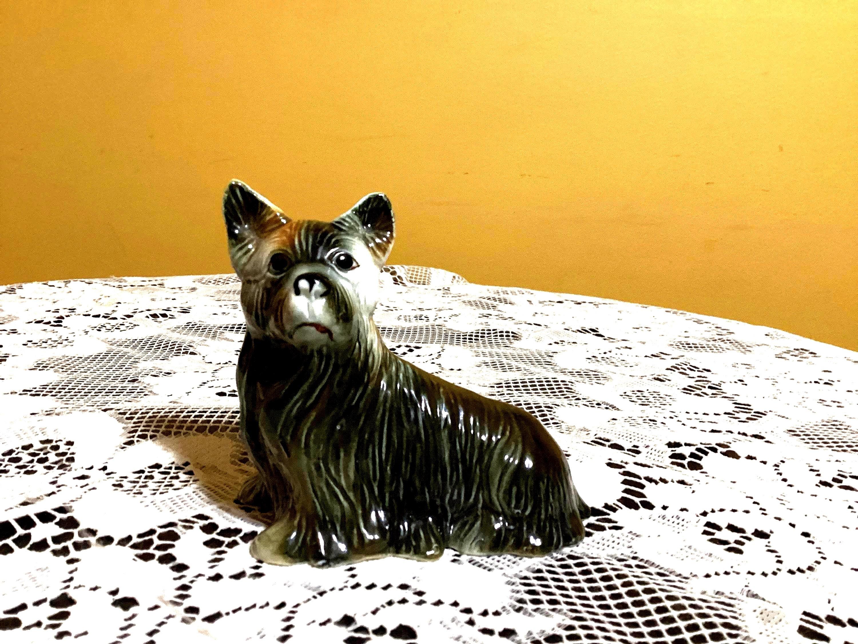 ヴィンテージ磁器ヨークシャーテリア犬の置物 4インチ - Etsy 日本