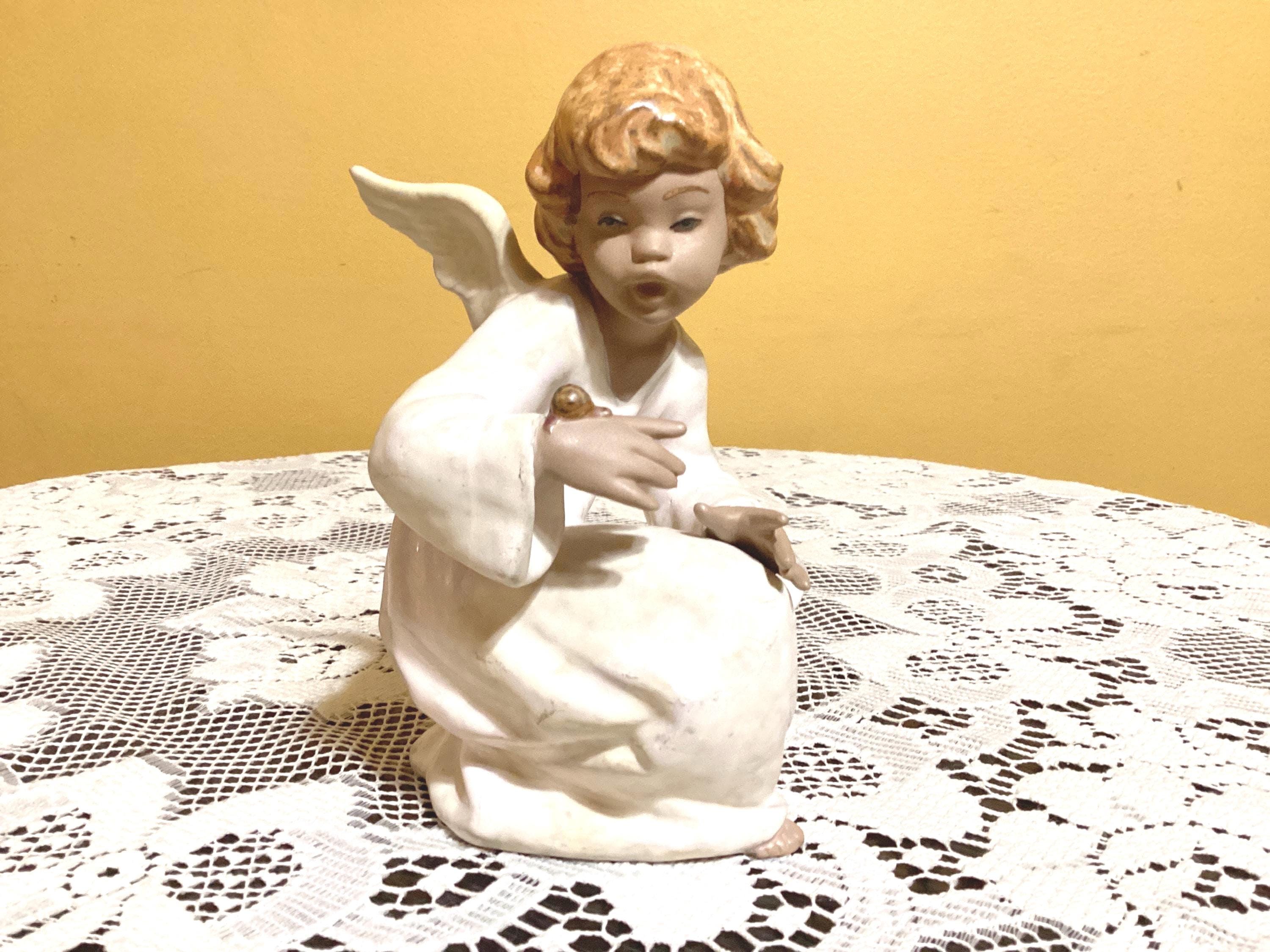 リヤドロ LLADRO 4541 横たわる天使 エンジェル フィギュリン 陶器