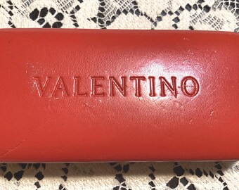 Valentino Red Leather Hard Shell Sunglasses Case Made in  display picture 1