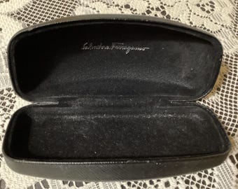 Salvatore Ferragamo Black Hard Shell Eyeglasses/sunglasses  display picture 2