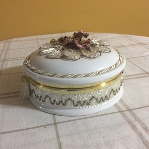 Vintage Italian Porcelain Trinket Box with Lid by Berger 6”x2 1/2”