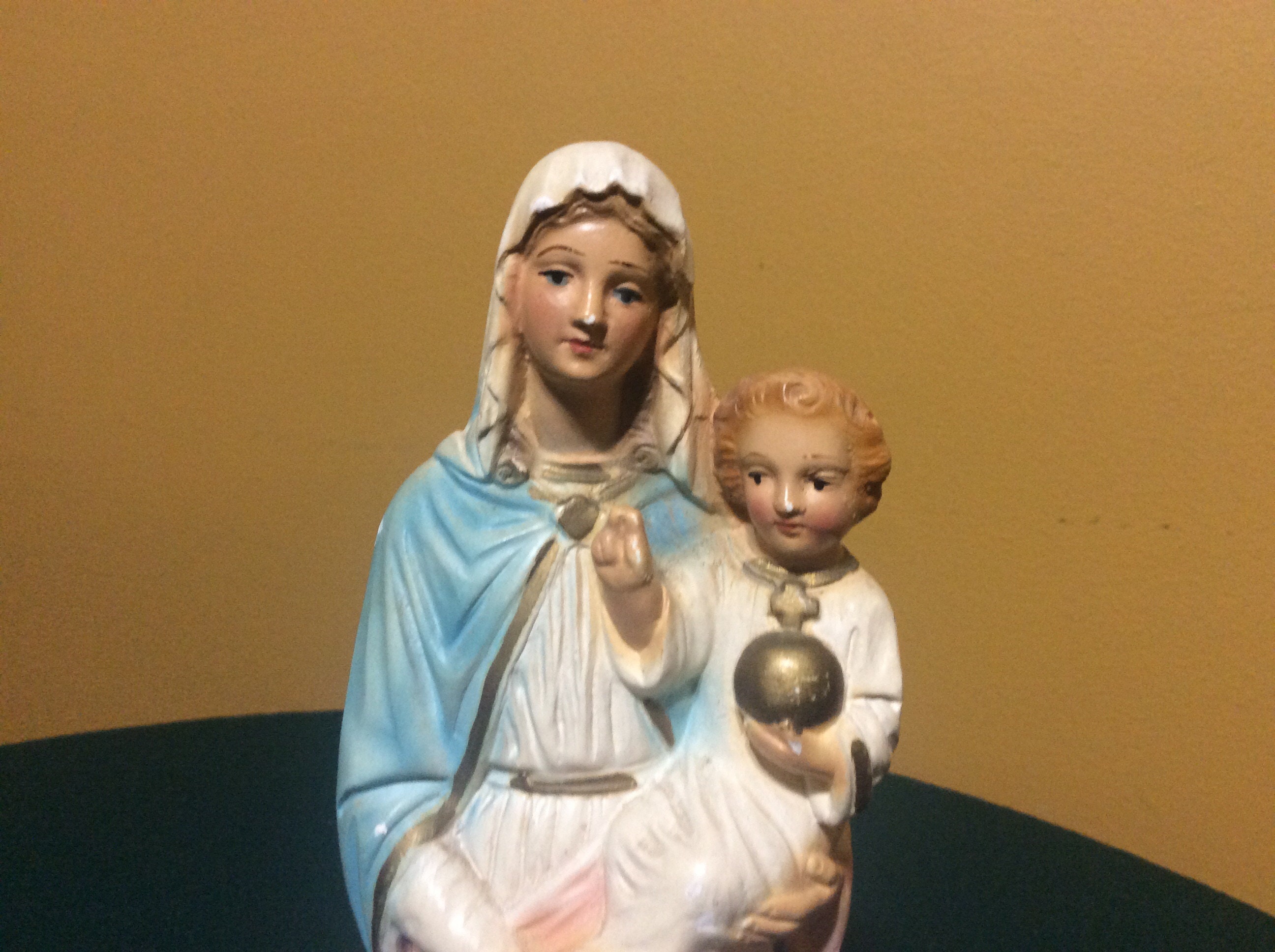 聖母マリアと幼子イエスの置物 約30cm ヴィンテージの聖母マリアと幼子イエスの置物/彫像 8インチ - Etsy 日本