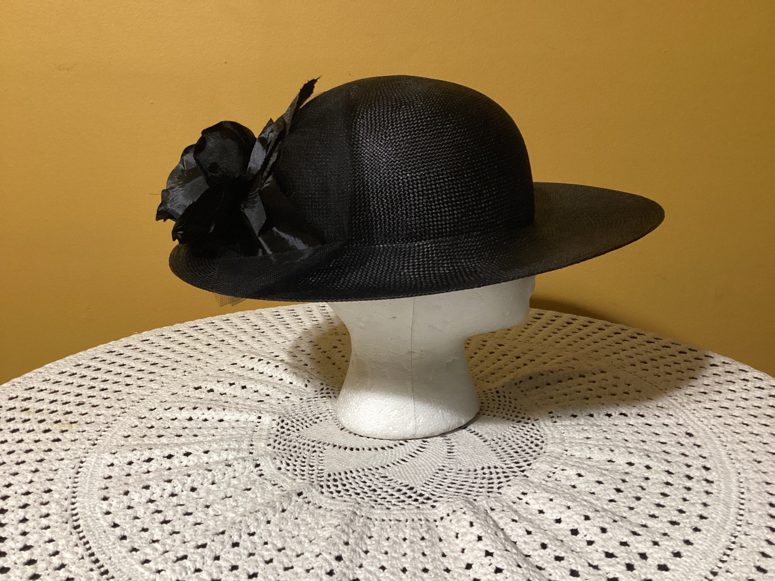Vintage Morgan Taylor Italian Straw Raffia Bow Detail Wide Brim Derby Sun Hat Vintage Shabby Chic Morgan Taylor Straw Hat Made in Italy  main image 2