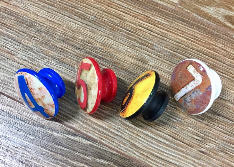SET OF SIX, 1.5 inch vintage numbers,cabinet knobs,drawer pulls,multicolored,vintage knobs,colorful knobs, image 4