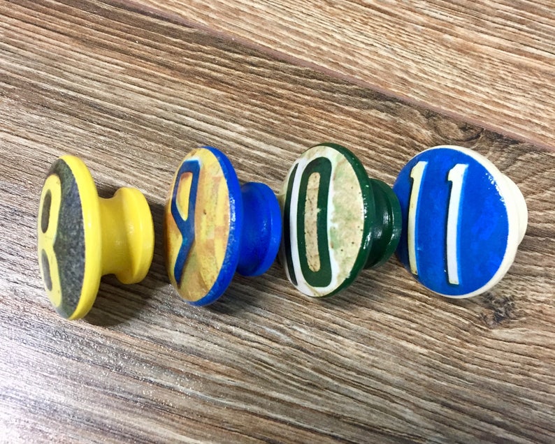SET OF SIX, 1.5 inch vintage numbers,cabinet knobs,drawer pulls,multicolored,vintage knobs,colorful knobs, image 5