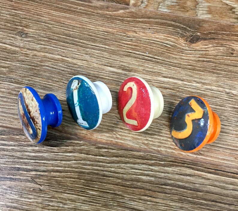 SET OF SIX, 1.5 inch vintage numbers,cabinet knobs,drawer pulls,multicolored,vintage knobs,colorful knobs, image 3
