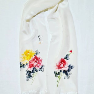 Vintage white stole