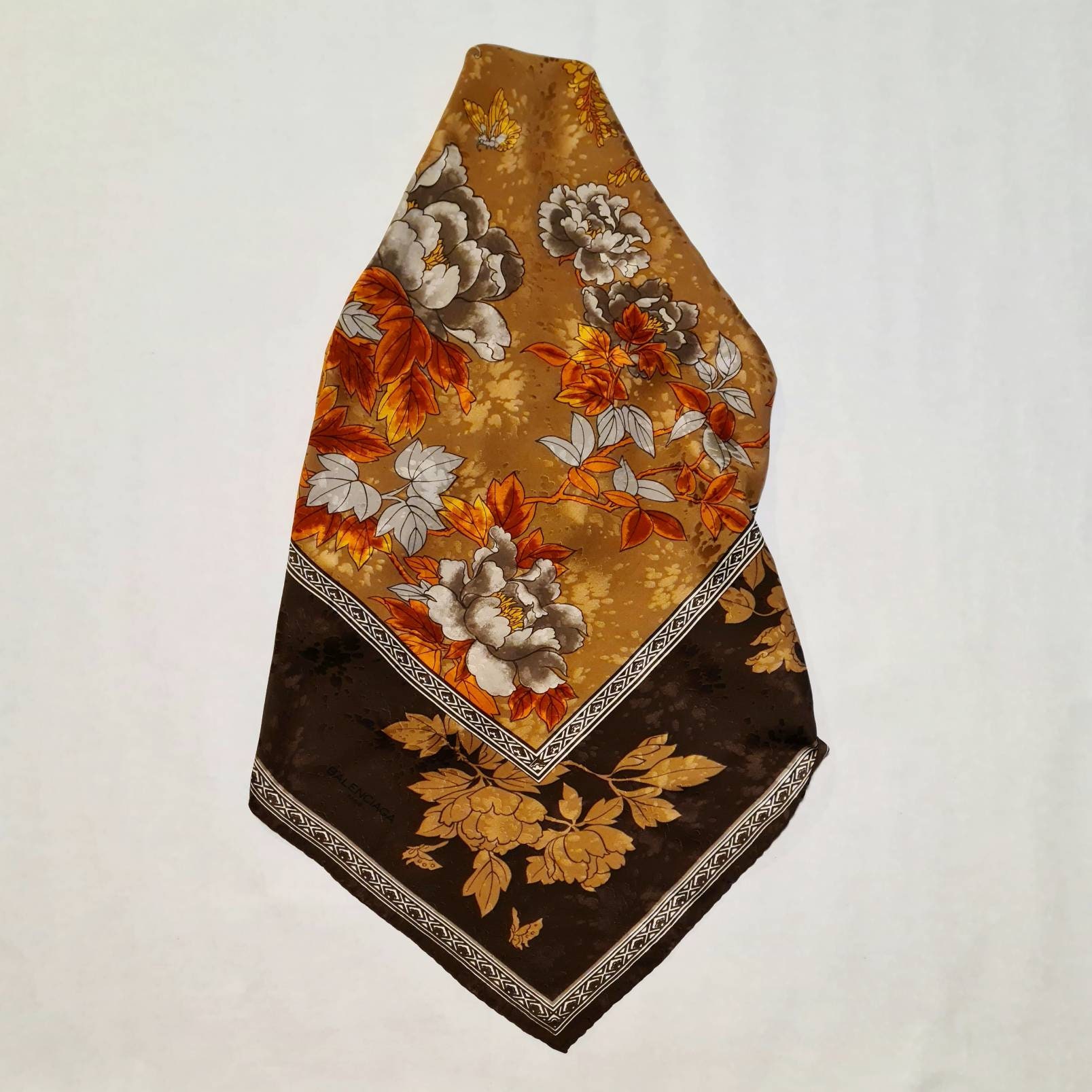 balenciaga scarf vintage