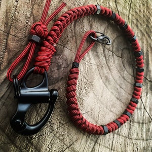 Cadena para billetera con 12 hexágonos de bombero