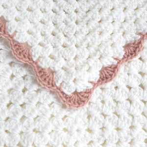 Crochet baby blanket, Handmade crochet baby blanket, Newborn baby blanket, baby shower gift, Granny square blanket, Blush Rose pink blanket.