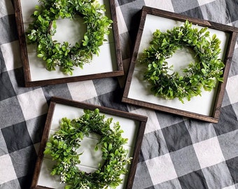 Small Framed Boxwood Wreath // Farmhouse Decor // Rustic Decor // Shiplap Sign