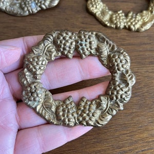 Vintage Brass Grape Ornamental Applique Salvage Embellishment Hardware Decor Home Decor Ormolu