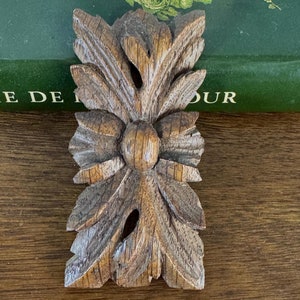Antique Wood Rectangle Rosette Applique Rosette Medallions Decorative Ornamental Salvage Carved Leaf Appliques Rosettes for Furniture