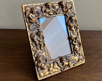 Vintage Cherub Angel Frame