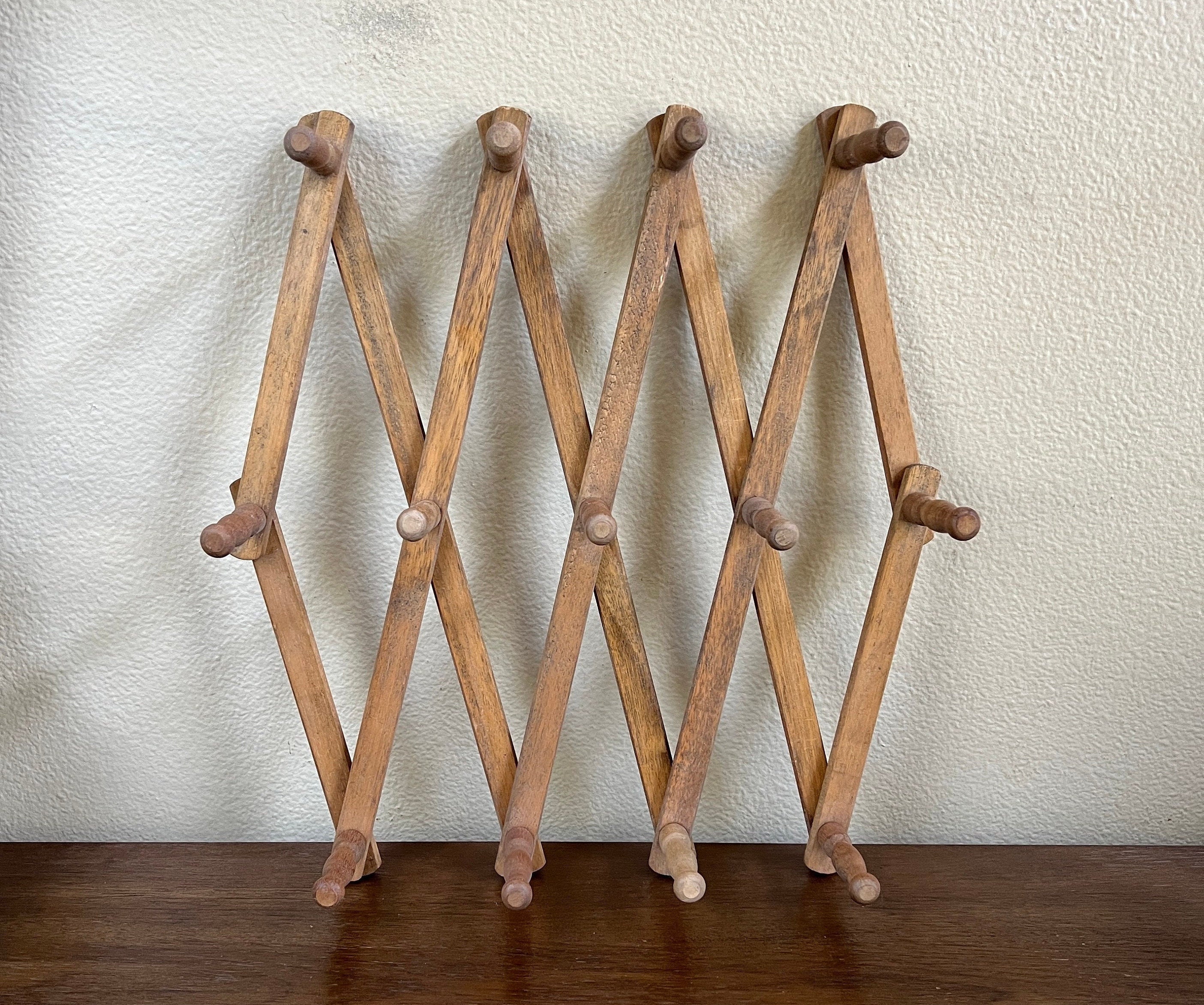 その他 Wooden peg rack L Hunter & Nomad Large Vintage Wooden 13 Peg Rack, Accordion Wood 13 Peg