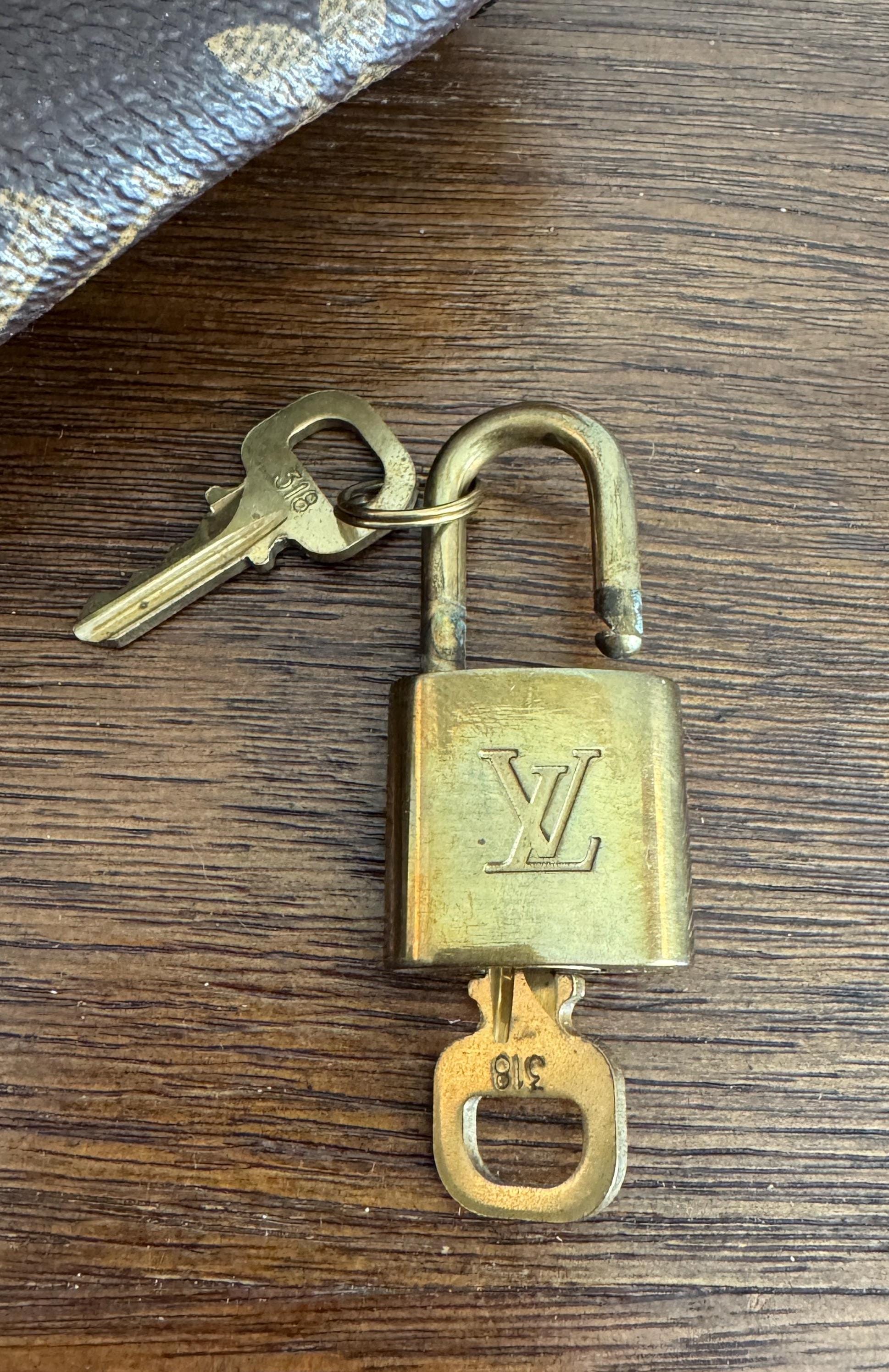 Vintage Louis Vuitton LV Padlock 318 With Keys, Vintage Padlock