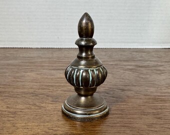 Vintage Solid Metal Lamp Finial, Vintage Lamp Finial, Metal Lamp Finial, Brass Lamp Finial, Lamp Topper, Lamp Finial,