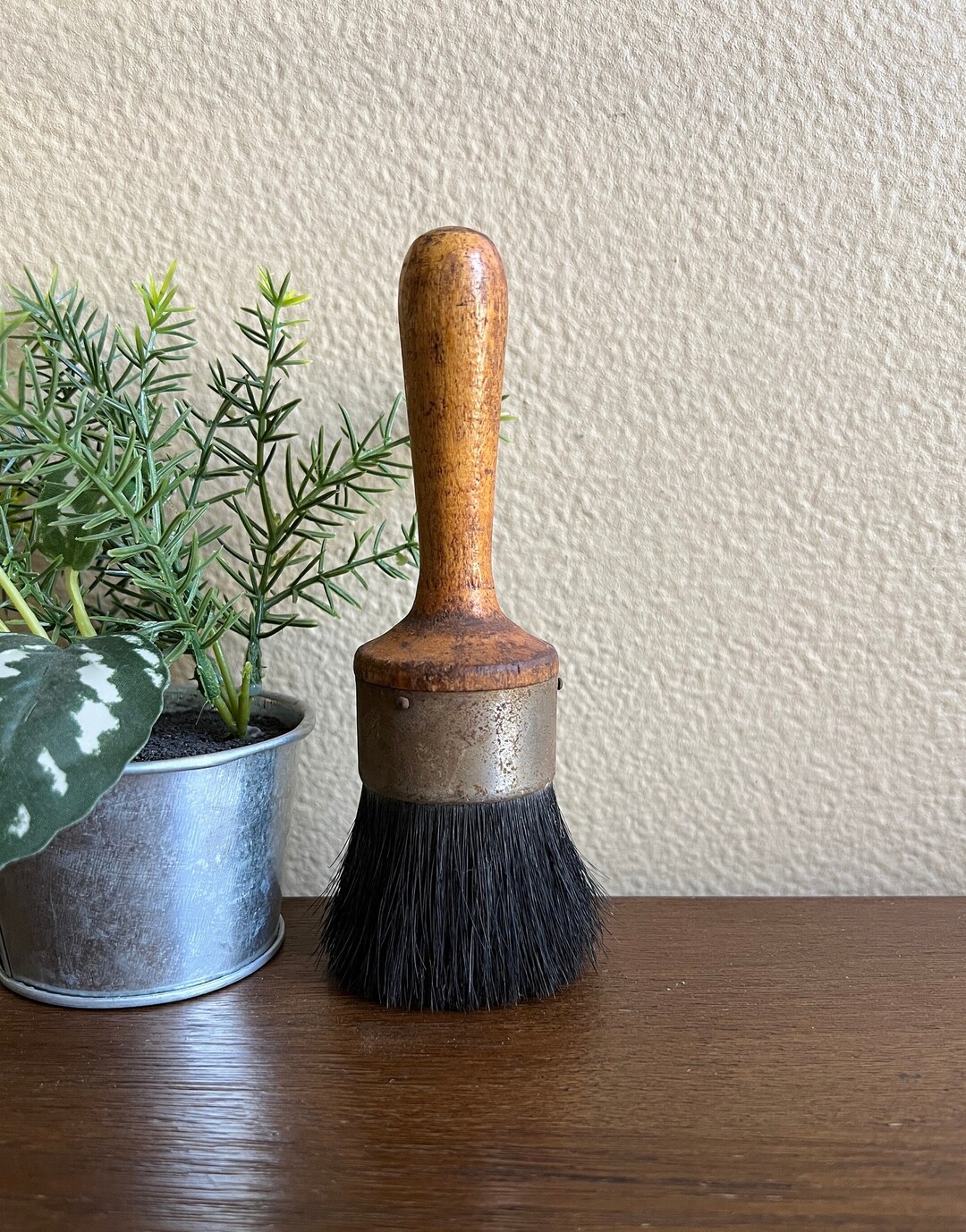 Vintage Paint Brush Old Paint Brush Large Round Paint Brush Etsy