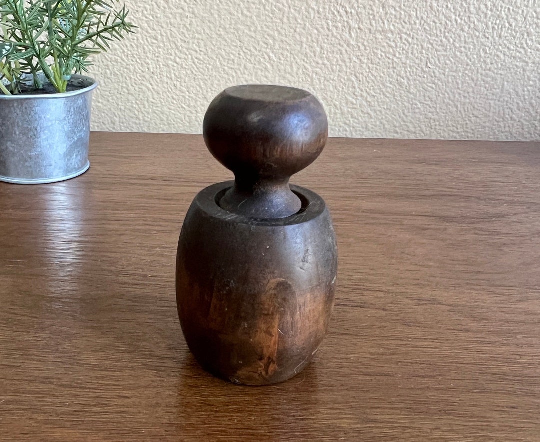 Vintage Primitive Wooden Nutmeg Grinder Primitive Grinder Etsy