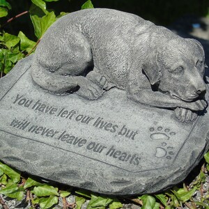 Stone Dog Memorial Garden Ornament: Pet Grave Marker bild 4