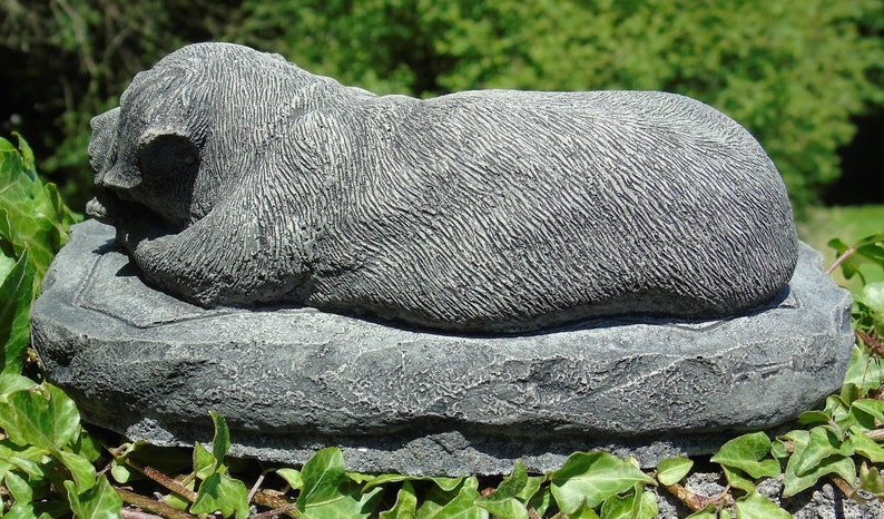 Stone Dog Memorial Garden Ornament: Pet Grave Marker bild 6