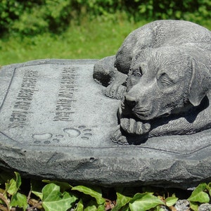 Stone Dog Memorial Garden Ornament: Pet Grave Marker bild 3