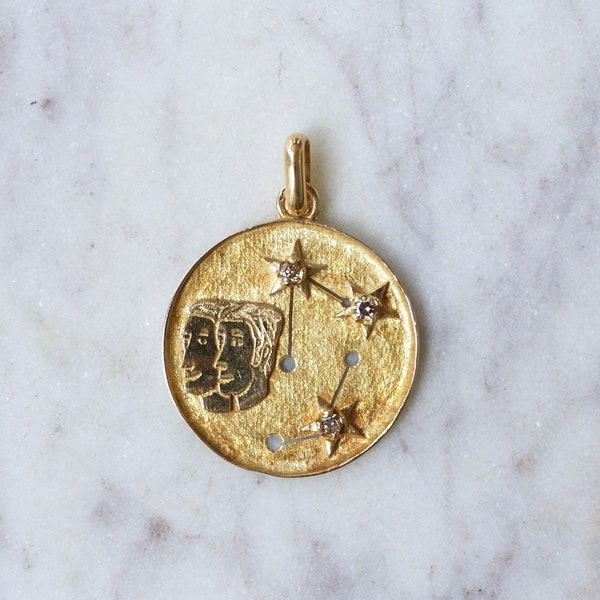 Médaille vintage astrologique gémeaux, or jaune et diamants