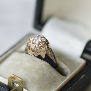 Child&#39;s ring, yellow gold, enamel, and diamonds