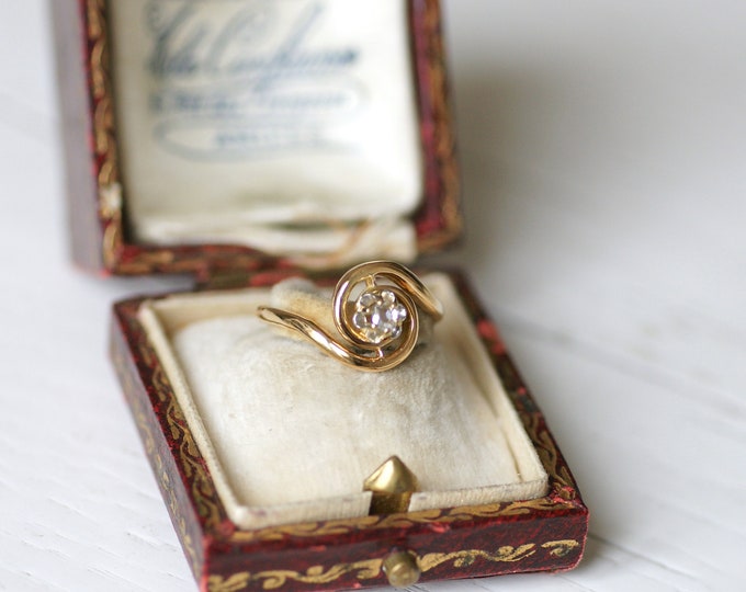 Tourbillon Engagement Ring Belle Epoque in Gold and - Etsy