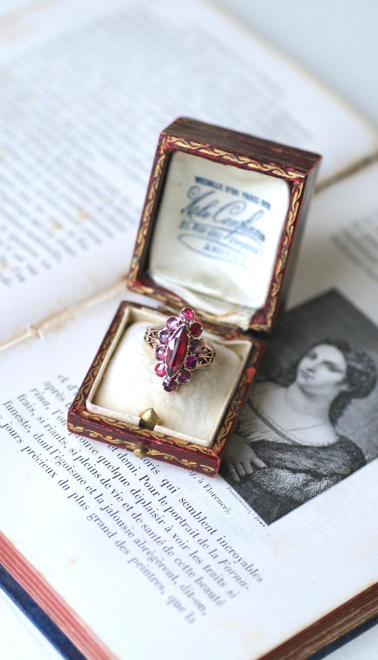 Antique Marquise Ring in Rose Gold and Perpignan Garnets
