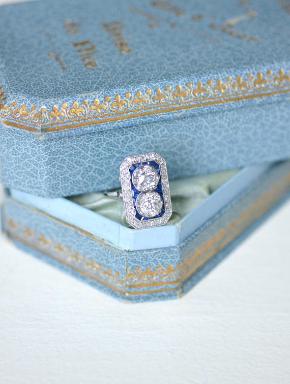Art Deco Rectangular Ring with Calibrated Diamonds and Sapphires