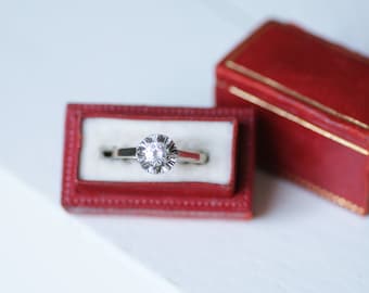 Solitaire ring in white gold, platinum, and diamond 0.30 Ct, 1930s