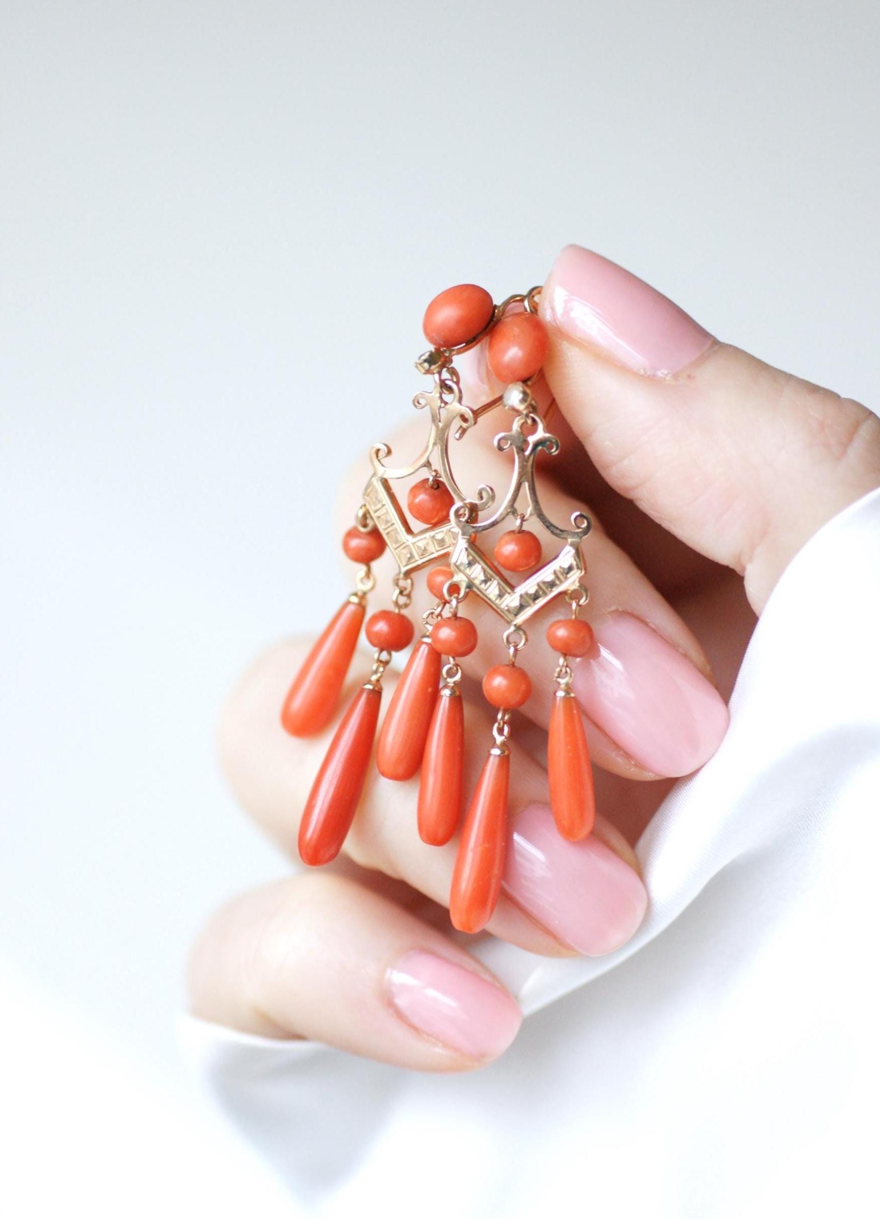 Boucles D'oreilles Pendantes Anciennes En Or 18k Et Corail Rouge – XIXe Siècle, Dormeuses, Très Bon état