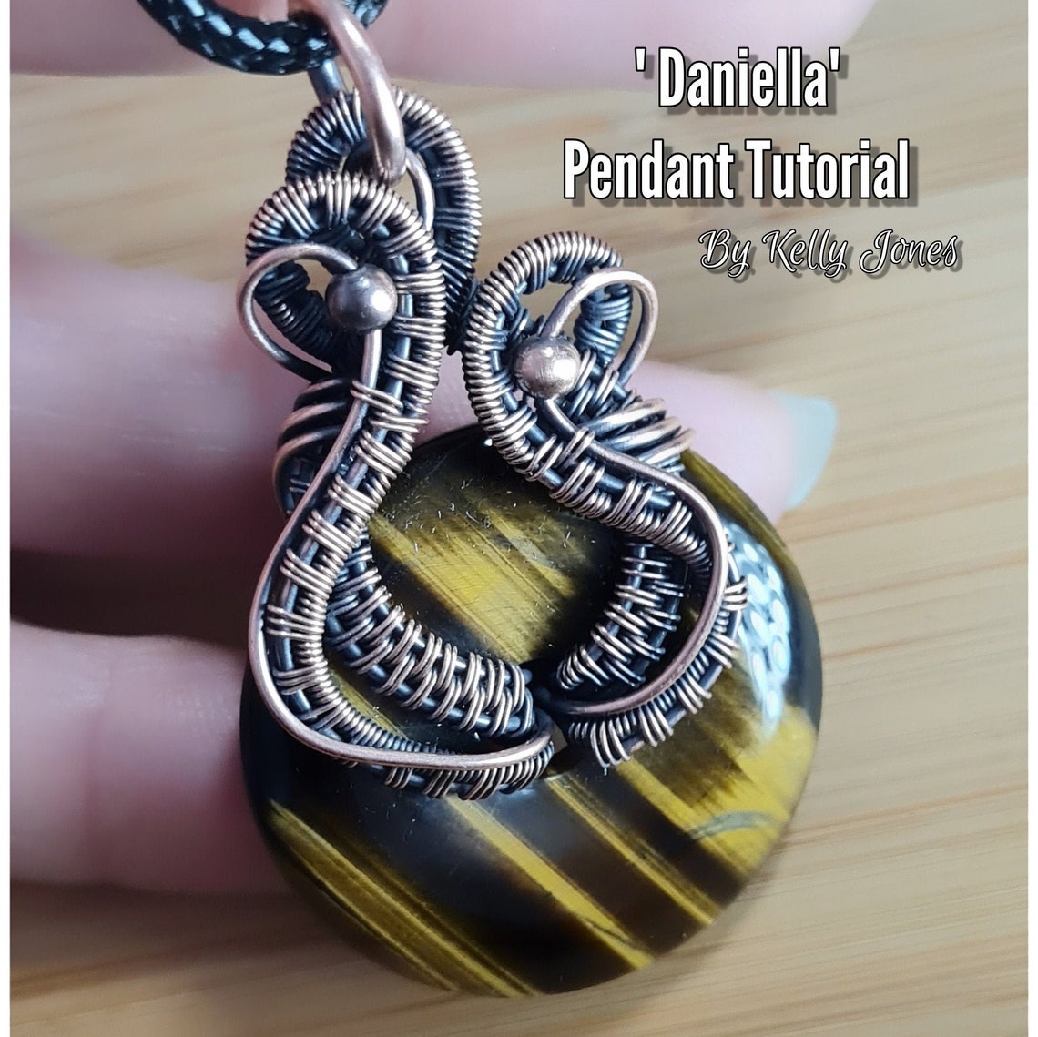 Daniella wire wrap donut pendant tutorial by Kelly Jones. An Etsy España