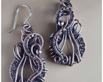 Woven earrings in Antiqued Copper with Gold Filled ear wires. My own design, one of a kind jewellery. Unique jewellery.