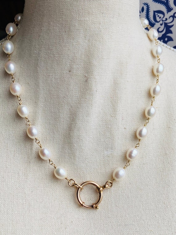 Stunning Freshwater Pearl Necklace 