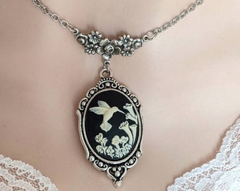 Hummingbird Necklace, Hummingbird with Trumpet Flowers Pendant, Bird Lover Nature Necklace, Hummingbird Jewelry, Gothic Cameo necklace