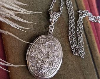 Silver Locket, Embossed Floral Locket, Long Chain Necklace, Vintage Style, Designer Locket, Wife Anniversary Gift, Mothers Day Gift