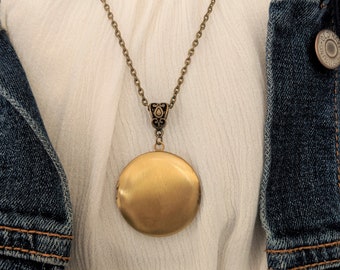Antiqued gold locket, round locket keepsake necklace, photo locket with long chain, memory necklace, Mother in law gift