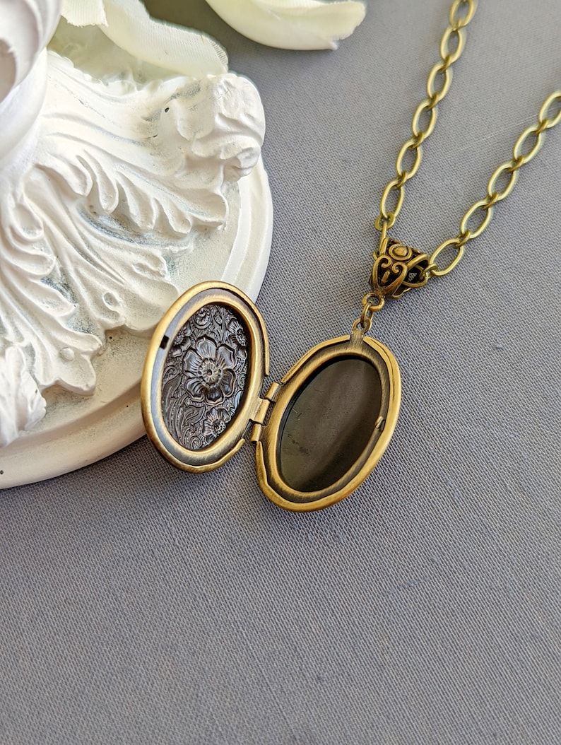 Oval Locket Necklace Vintage Style Floral Embossed Locket Etsy Canada