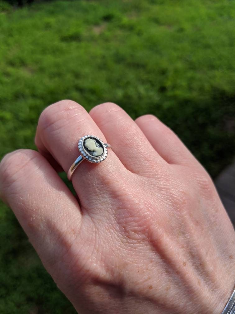 Silver cameo best sale ring