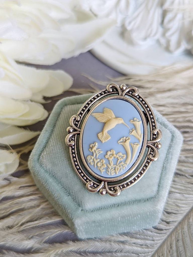 Blue Hummingbird Brooch, Bird Pin, Hummingbird Cameo Brooch, Nature Jewelry Gift idea, Gift for Mom image 1